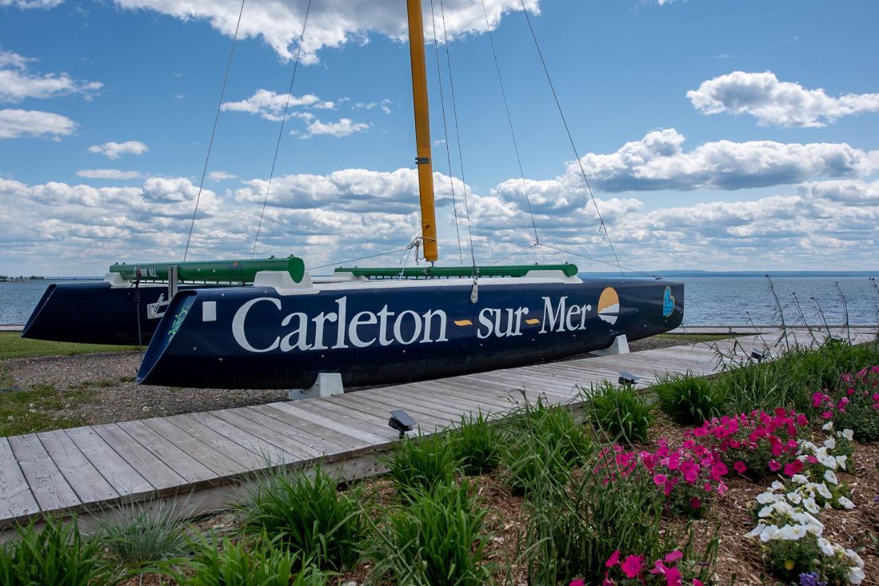 Hotel Aquamer Carleton-sur-Mer Екстериор снимка