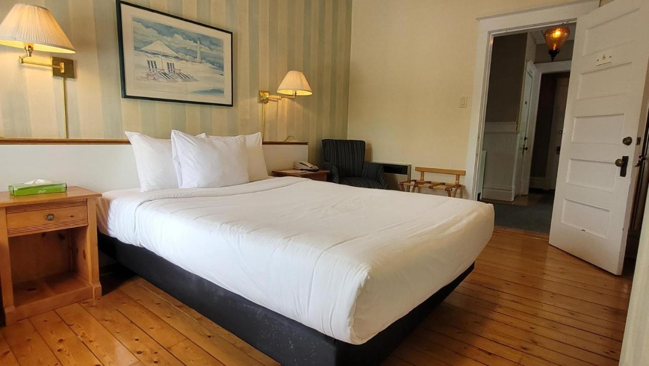 Hotel Aquamer Carleton-sur-Mer Екстериор снимка