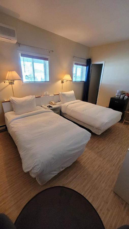 Hotel Aquamer Carleton-sur-Mer Екстериор снимка