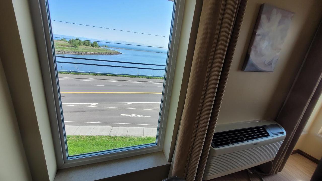 Hotel Aquamer Carleton-sur-Mer Екстериор снимка