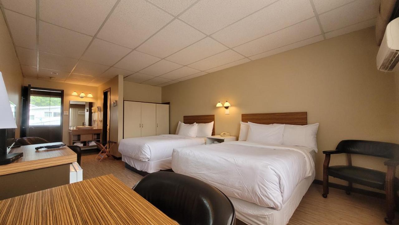 Hotel Aquamer Carleton-sur-Mer Екстериор снимка