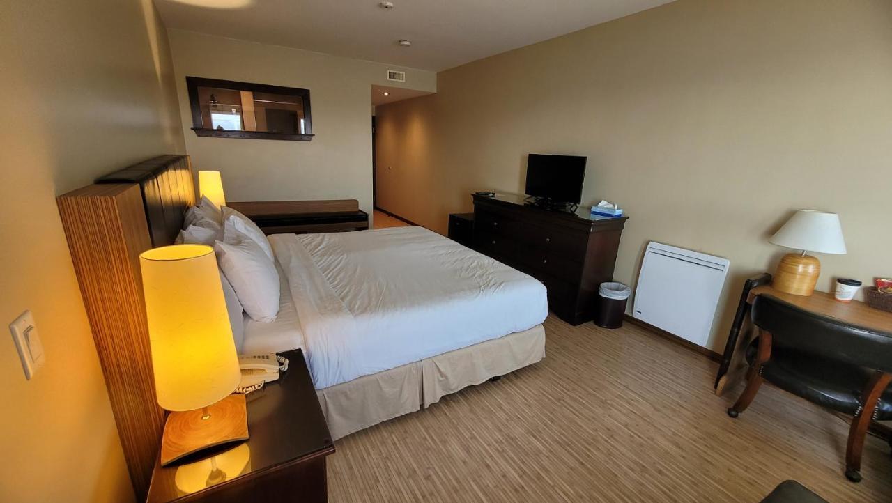 Hotel Aquamer Carleton-sur-Mer Екстериор снимка