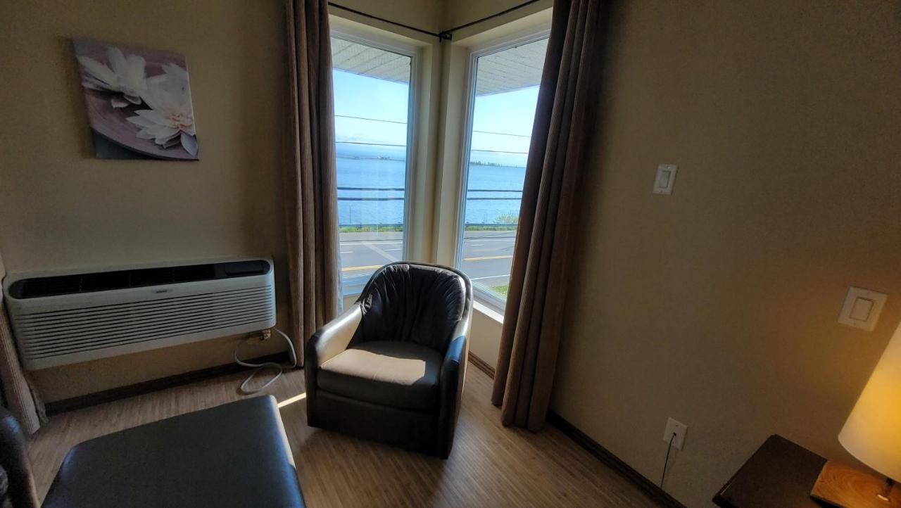 Hotel Aquamer Carleton-sur-Mer Екстериор снимка