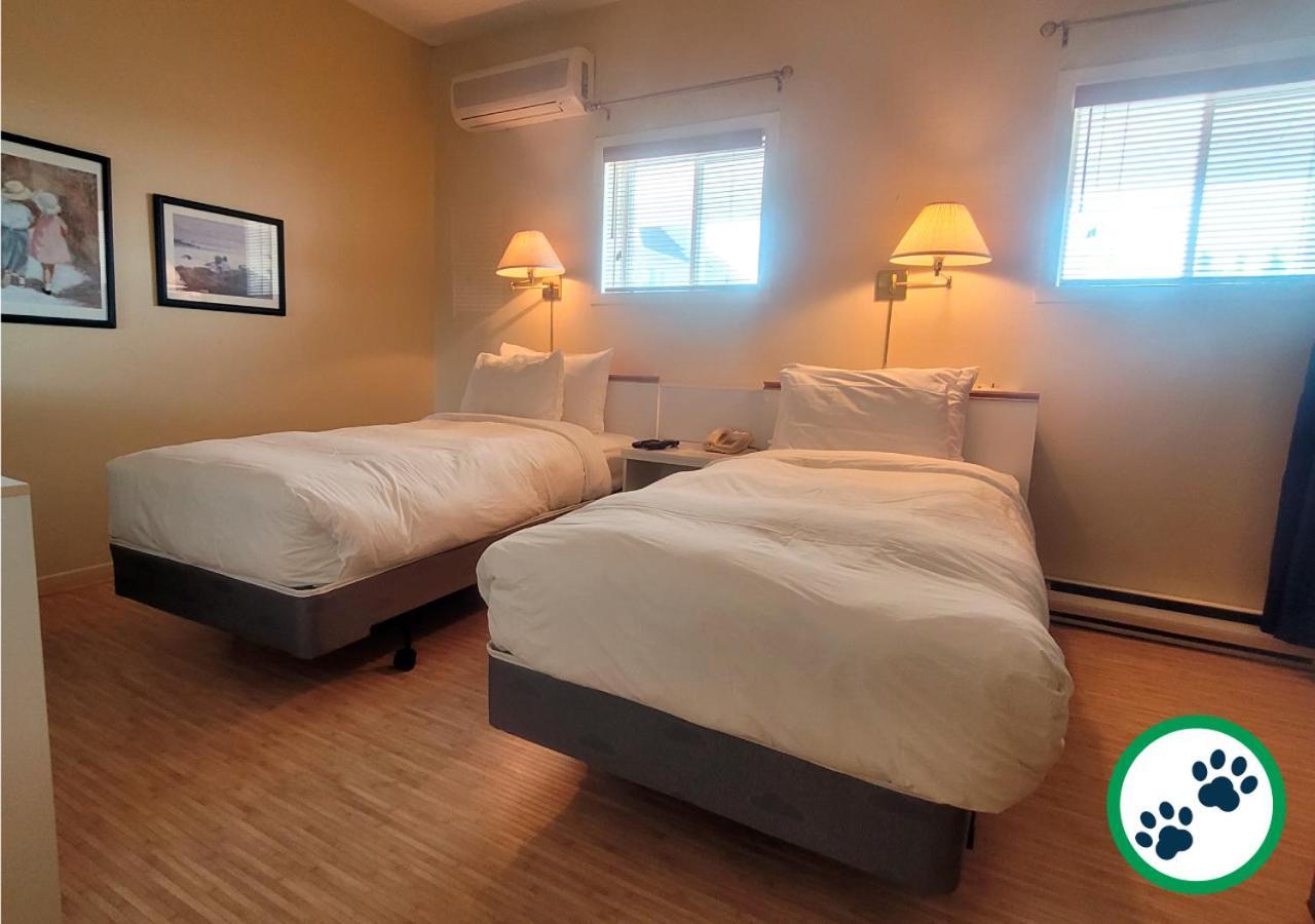 Hotel Aquamer Carleton-sur-Mer Екстериор снимка